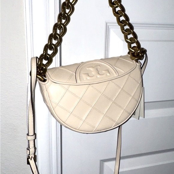 Tory Burch Cream Quilted Crossbody with Chunky Gold Chain - Picture 2 of 4